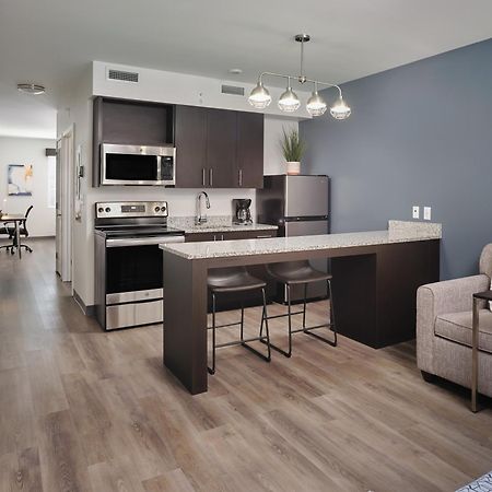 Stayapt Suites Окала Экстерьер фото