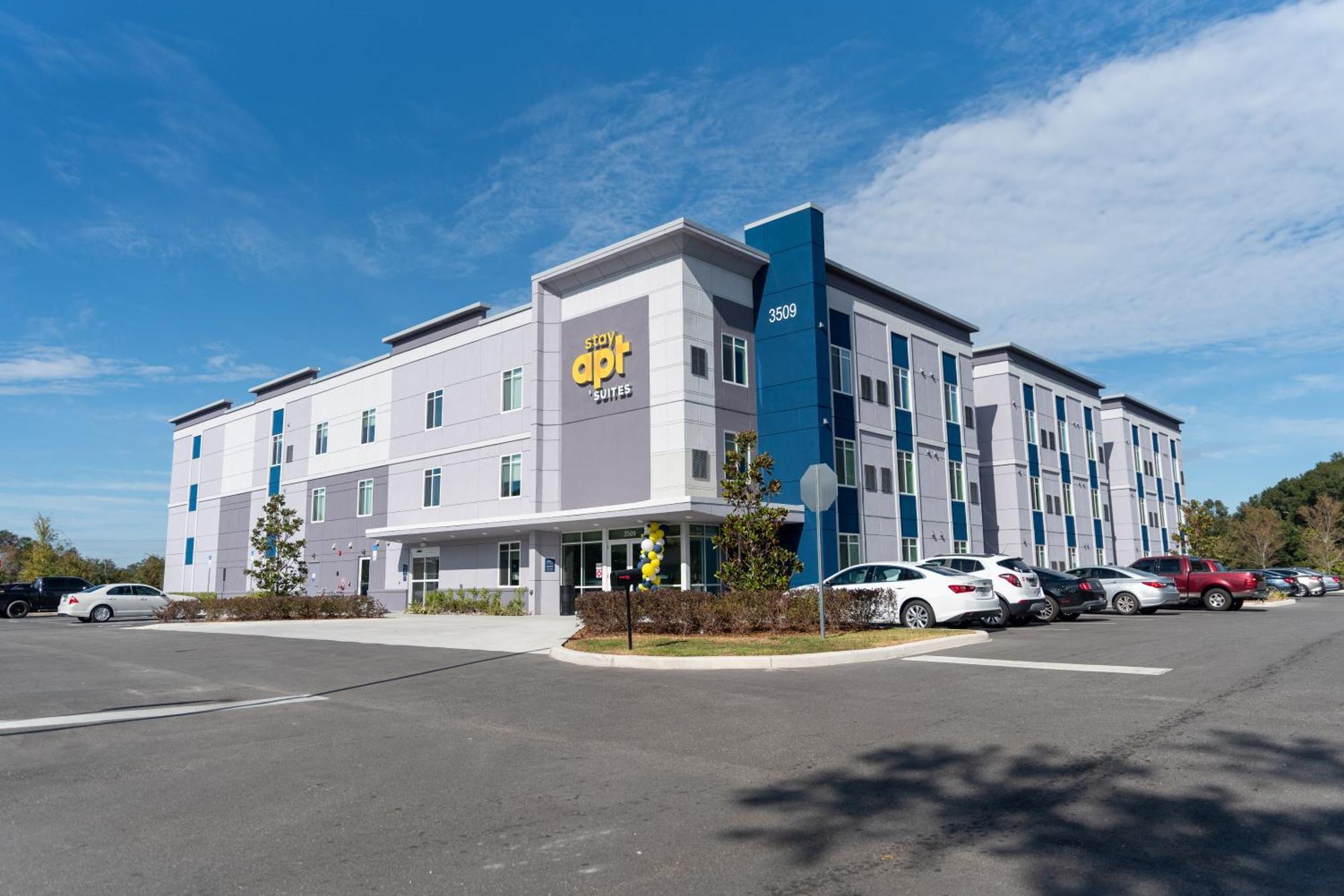 Stayapt Suites Окала Экстерьер фото